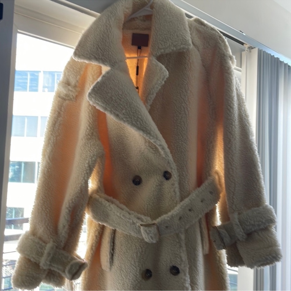 NWT JLUXLABEL ROXANNA COAT